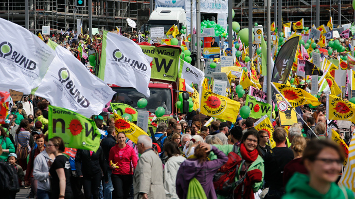 renewable-energy-protest-berlin